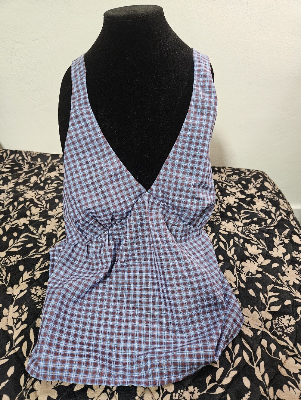 NWT blue top S size. NEW!